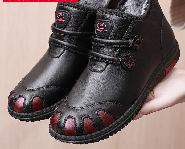 Naiste nahast saapad kirja ja lameda tallaga – paksu voodriga