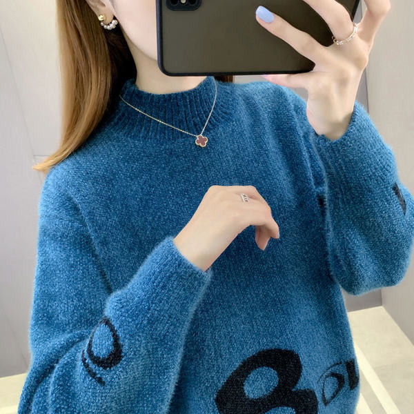 Νέο μοντέλο γυναικείου πλεκτού πουλόβερ με χαμηλό γιακά