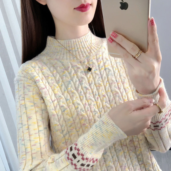 Kootud naiste kampsun madala polo kraega