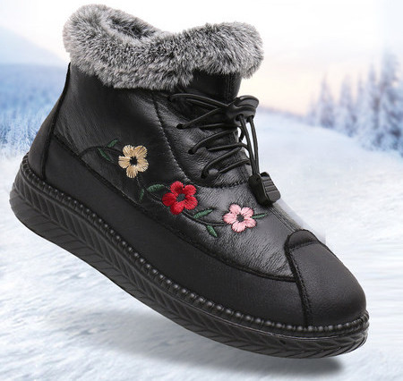 Női alkalmi csizma meleg béléssel és hímzett virágokkal