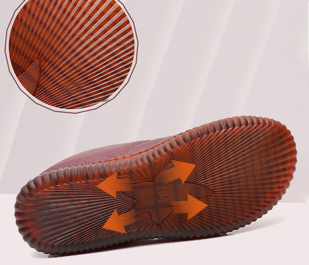 Moodsad tikandiga nahast saapad