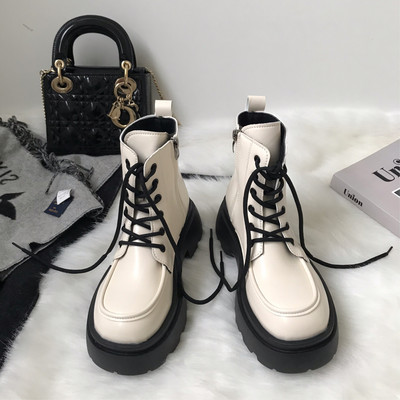 Kolmes värvitoonis paeltega naiste saapad ökonahast