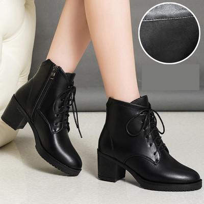 Naiste ökonahast paelte ja voodriga saapad