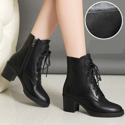 Naiste ökonahast paelte ja voodriga saapad