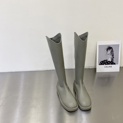 Lameda tallaga naiste saapad uus mudel