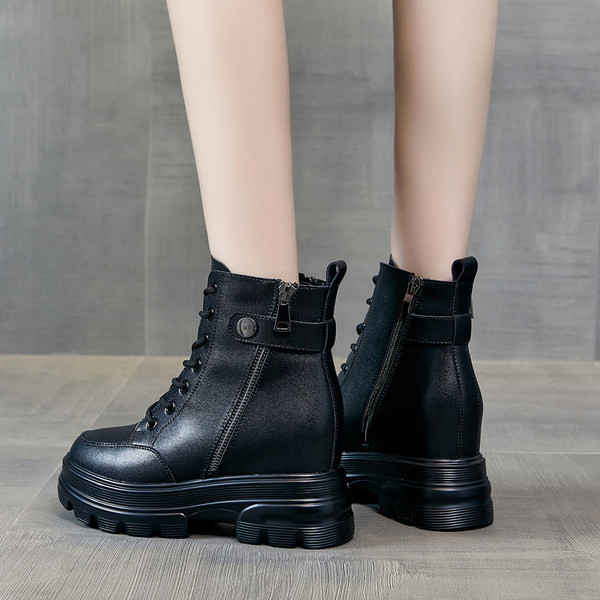 Νέο μοντέλο γυναικείες έκο δερμάτινες μπότες με κορδόνια σε μαύρο χρώμα