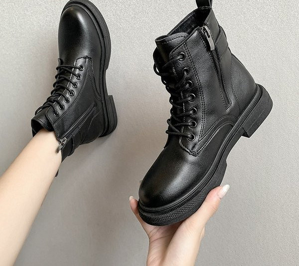 Tagasitõmmatavad nahast Martini saapad naiste sügistalvised lühikesed saapad 2021 uus stiil pluss sametist paksud Briti stiilis kevad- ja sügissaapad