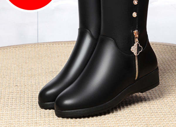 Alkalmi női műbőr csizma őszre-télre, meleg béléssel