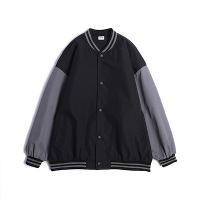 Φαρδύ μοντέλο ελατηριωτό μπουφάν και κούμπωμα με κουμπί