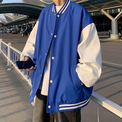 Φαρδύ μοντέλο ελατηριωτό μπουφάν και κούμπωμα με κουμπί