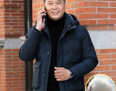 Új modell férfi kabát kapucnival - alkalmas télire