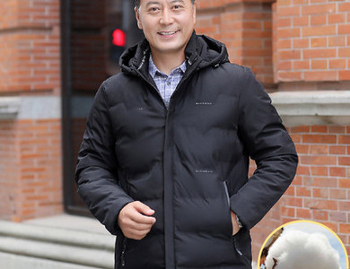 Új modell férfi kabát kapucnival - alkalmas télire