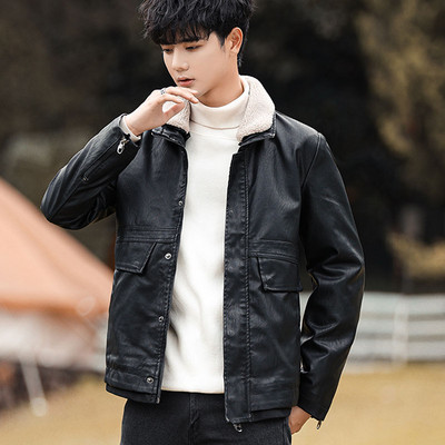 Moodne lukuga meeste nahktagi