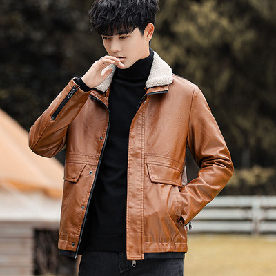 Moodne lukuga meeste nahktagi