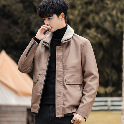 Moodne lukuga meeste nahktagi