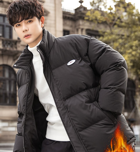 Igapäevane meeste talvejope embleemi ja taskutega