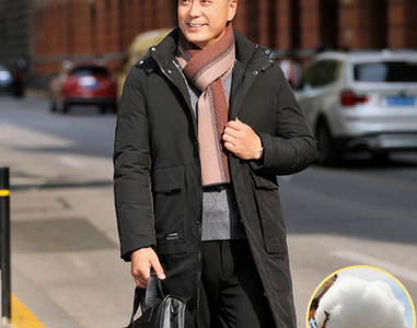 Meeste keskmise pikkusega soojendusjope