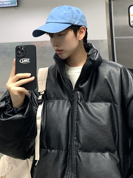 Tasuta mudel kõrge kraega meeste jope