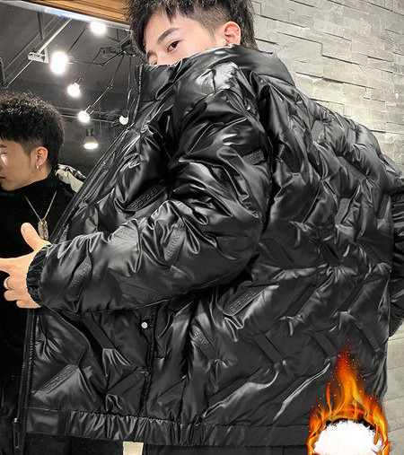 Moodne sooja voodriga talvejope meestele