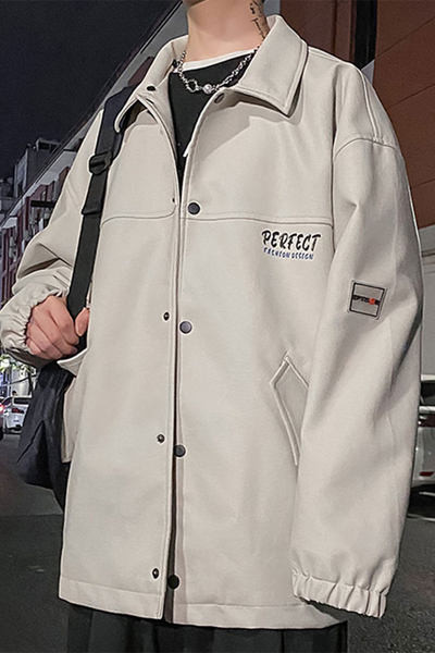 Meeste lai nööpide ja kirjaga jope