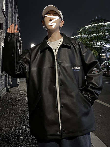 Meeste lai nööpide ja kirjaga jope