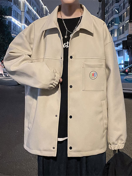 Férfi kabát klasszikus gallérral - egyenes modell