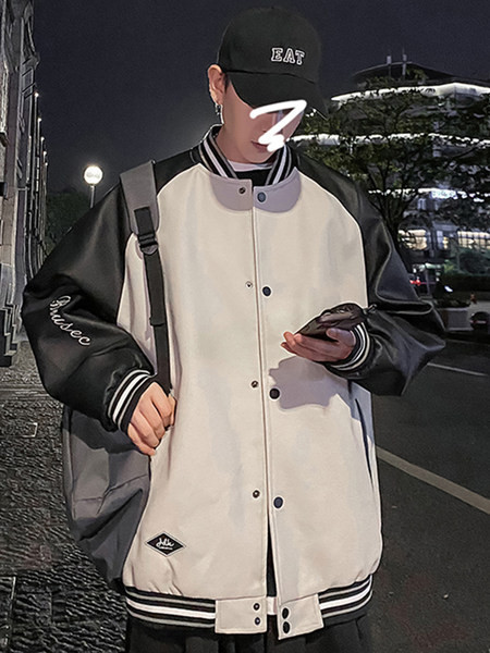 Új modell férfi kabát gombokkal és kerek nyakkivágással