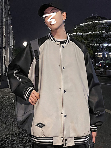 Új modell férfi kabát gombokkal és kerek nyakkivágással