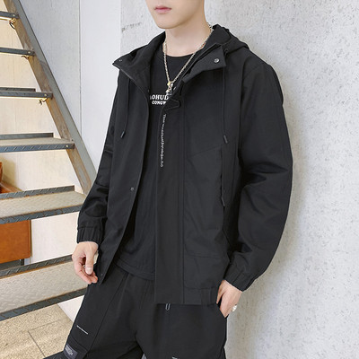 Meeste vabaaja jakk kapuutsi ja lipsudega