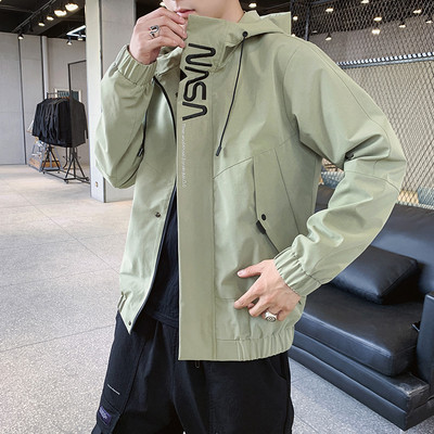 Meeste vabaaja jakk kapuutsi ja lipsudega