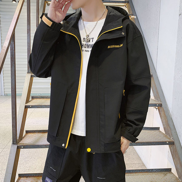 Kolmes värvitoonis kapuutsiga meeste kevadjope