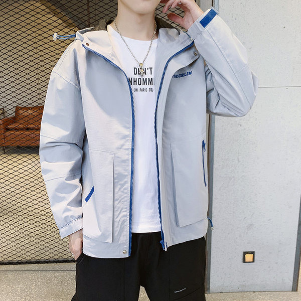 Kolmes värvitoonis kapuutsiga meeste kevadjope