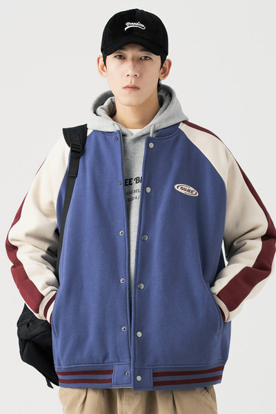 Nööpide ja madala kraega meeste kevadjope