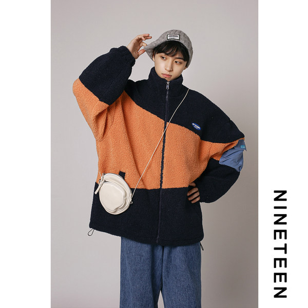 Tõmbluku ja kõrge kraega talvejope