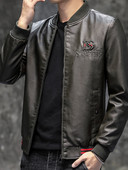 Férfi műbőr kabát hímzéssel