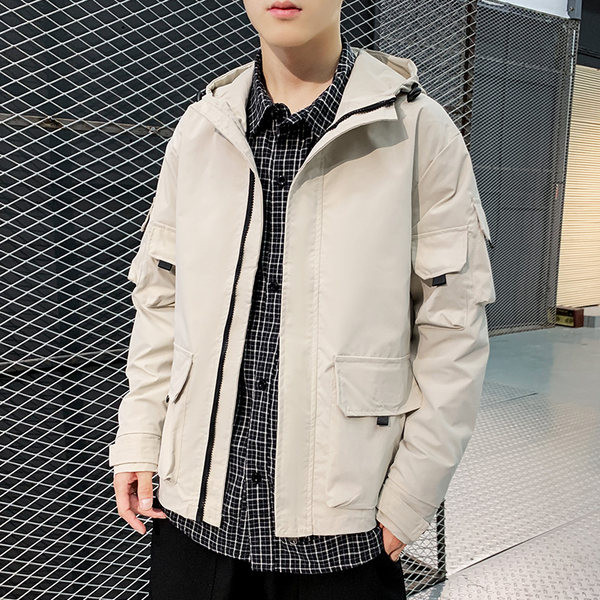 Férfi dzseki fehér és fekete zsebekkel