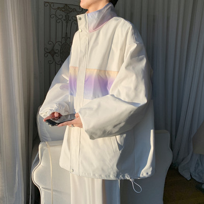 Ανοιξιάτικο ανδρικό μπουφάν με ψηλό γιακά και φερμουάρ