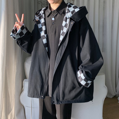 Kapuutsiga meeste kevadjope