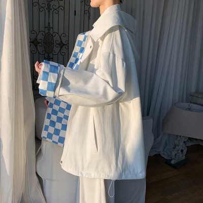 Kapuutsiga meeste kevadjope