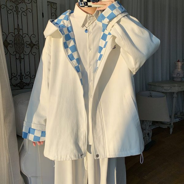 Kapuutsiga meeste kevadjope