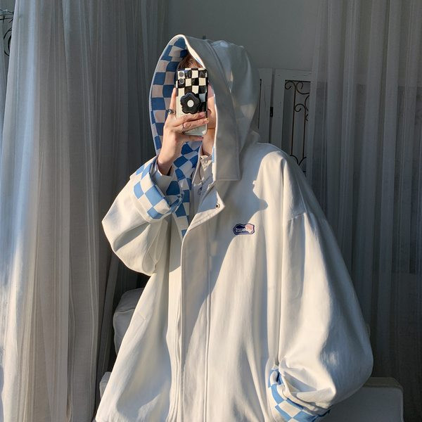 Kapuutsiga meeste kevadjope