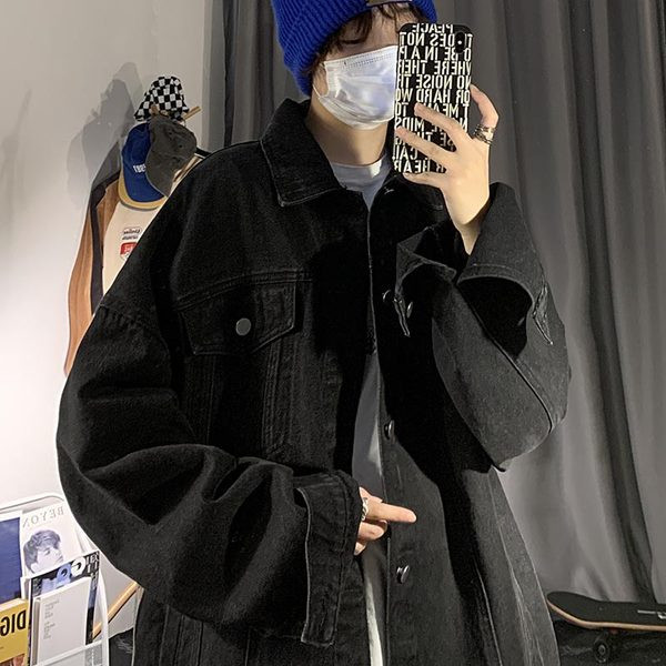 Tasuta mudel teksajakk meestele nööpide ja taskutega