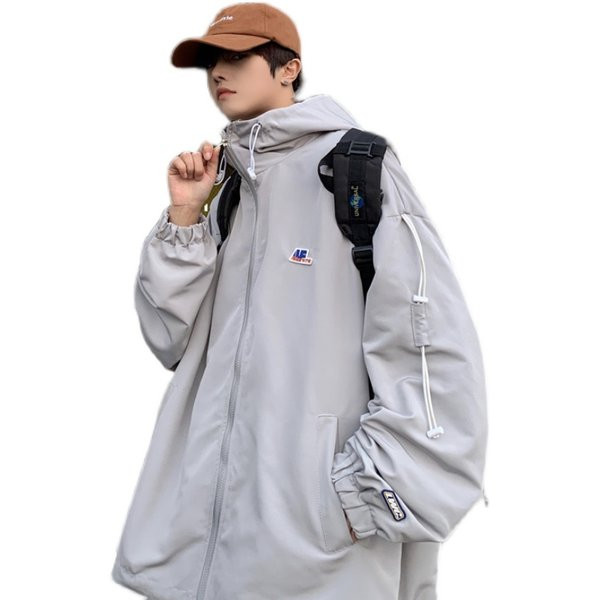 Férfi sportdzseki kapucnival - tavaszra alkalmas