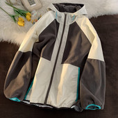 Kapuutsi ja lukuga meeste jope - kolme värvi