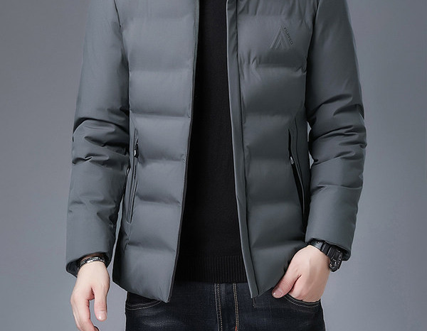 Meeste vabaaja jaki tavaline taskutega mudel