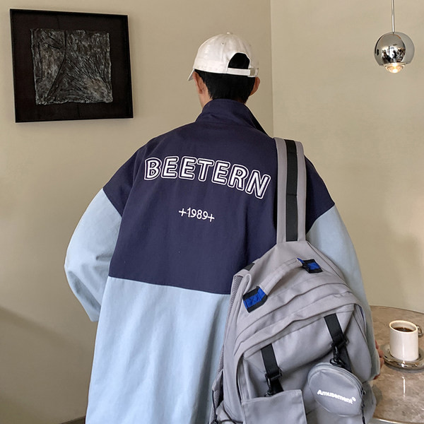 Tasuta mudel taskutega meeste jope