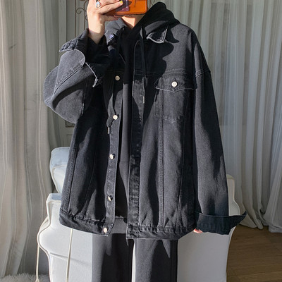 Férfi széles farmerdzseki gombokkal