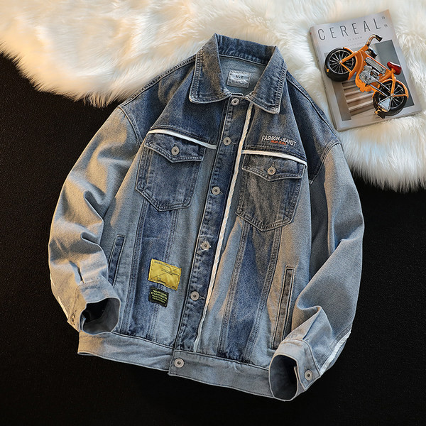 Modern férfi farmer dzseki kék színben