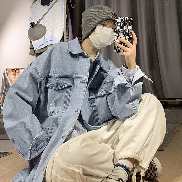 Kolmes värvitoonis nööpidega meeste teksajakk