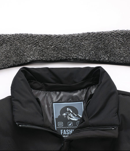 Aktuelan muški model jakne s perom